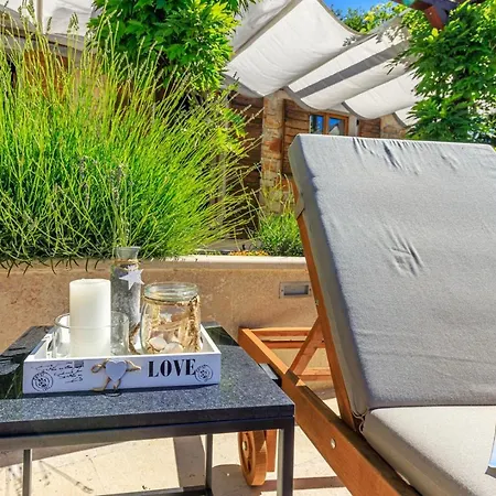 ヴィラ Morena プーラ